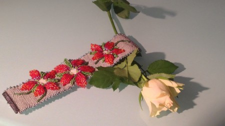 Gewebt und gefädelt. Inspiriert von Erin Simonetti.